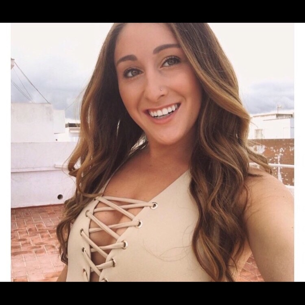 Meet your Posher, Rose